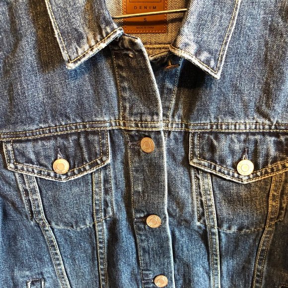 GAP WOMEN' S CLASSIC  DENIM JEAN JACKET SIZE SMALL NEW WITH TAGS - Picture 13 of 16